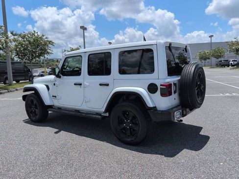 Used 2020 Jeep Wrangler Unlimited Sahara AWD/4WD image 6