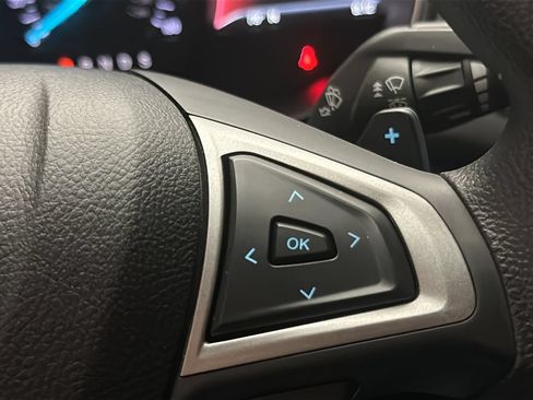 Used 2020 Ford Fusion SE AWD/4WD image 23