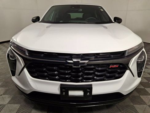 Used 2024 Chevrolet Trax RS w/ Driver Confidence Package image 8