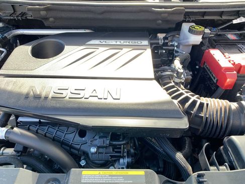 Used 2025 Nissan Rogue SV image 34