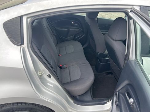 Used 2013 Kia Rio LX FWD image 11