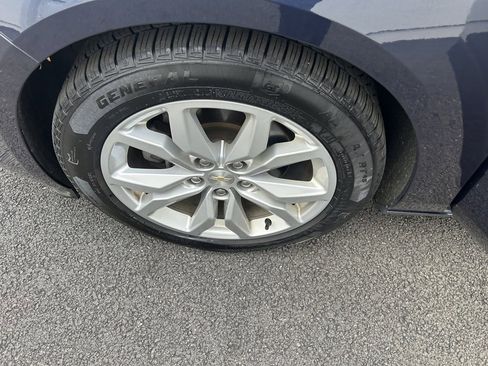 Used 2019 Chevrolet Impala LT image 23