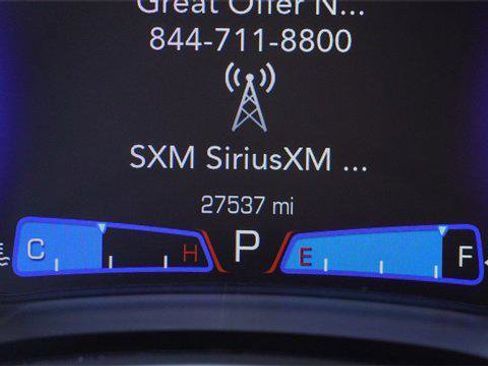 Certified 2022 Chrysler 300 Touring L image 30