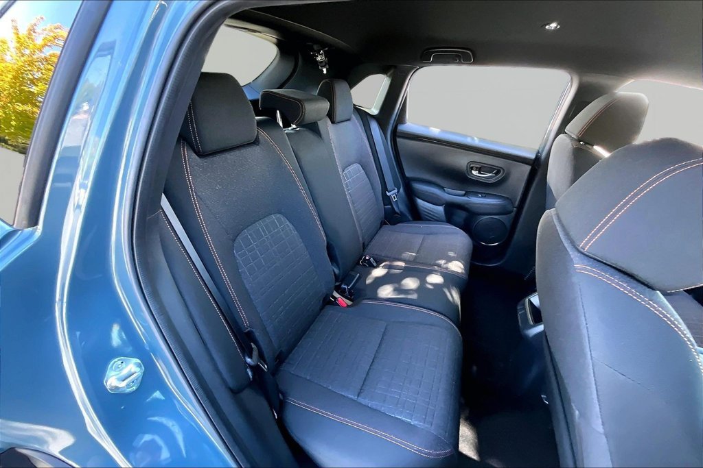 Used 2025 Honda HR-V Sport image 17