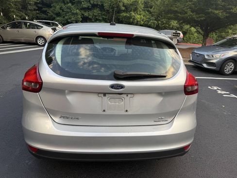 Used 2016 Ford Focus SE FWD image 6