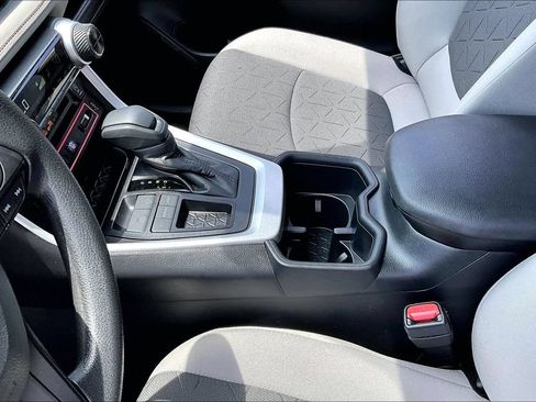 Used 2025 Toyota RAV4 XLE w/ Convenience Package FWD image 15