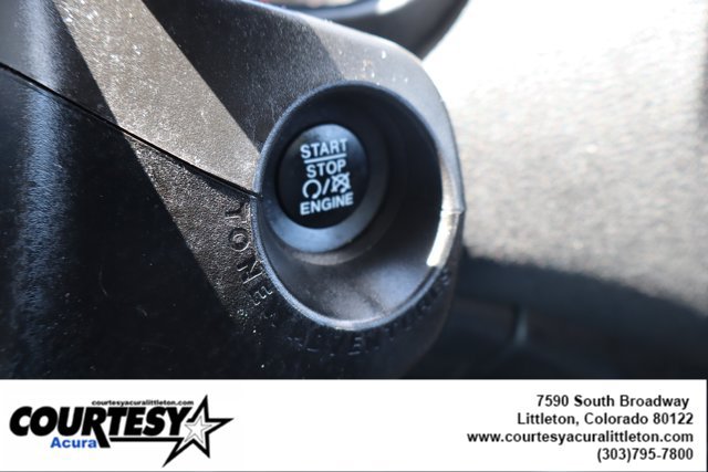Used 2015 Jeep Renegade Limited AWD/4WD image 15