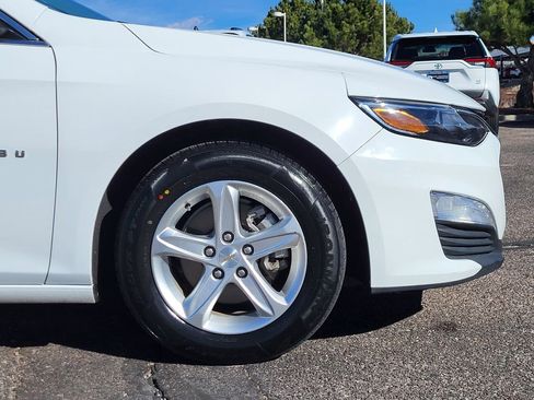 Used 2023 Chevrolet Malibu LT image 28