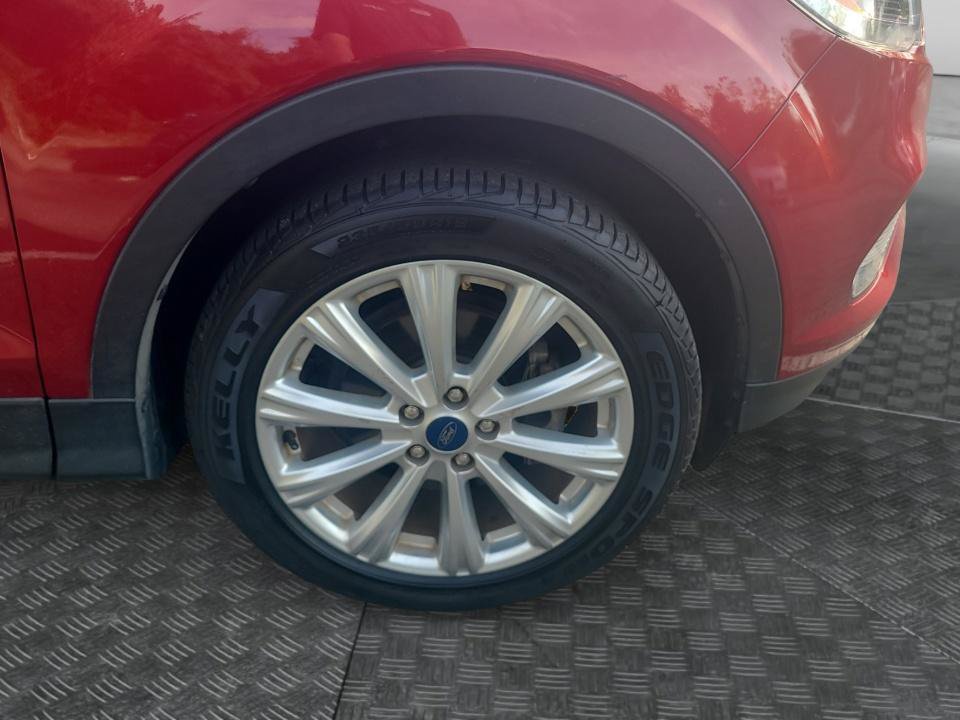 Used 2019 Ford Escape SEL FWD image 25