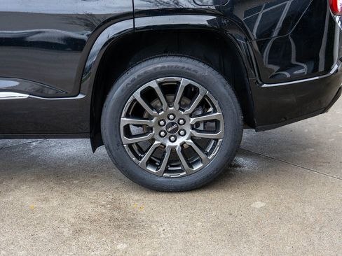 Used 2023 GMC Acadia Denali w/ Black Diamond Edition image 35