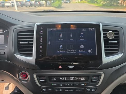 Used 2017 Honda Pilot EX-L image 16