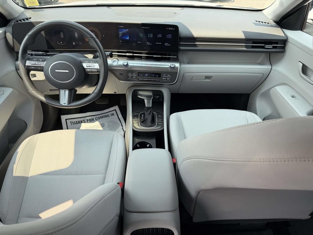 Certified 2025 Hyundai Kona SEL AWD/4WD image 14