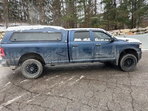 Used 2020 RAM 2500 Tradesman w/ Safety Group image 6