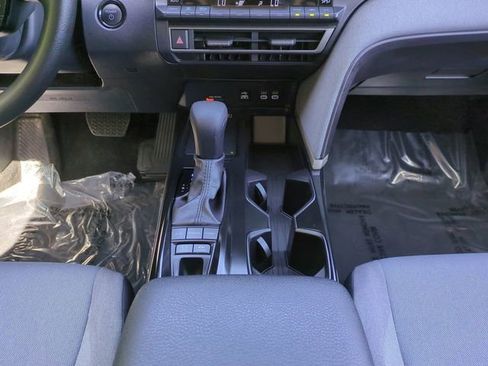 Used 2025 Toyota Camry LE w/ Convenience Package FWD image 18