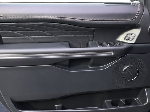 Used 2022 Ford Expedition Max Platinum image 23