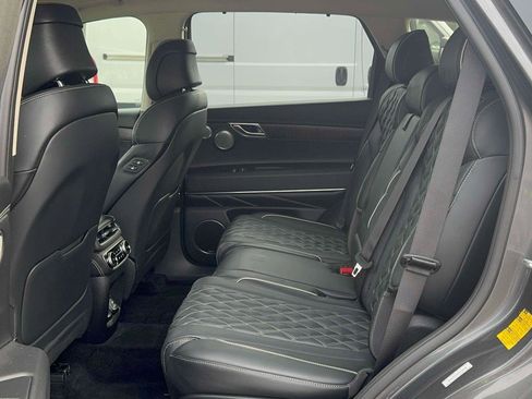 Used 2023 Genesis GV80 3.5T image 9