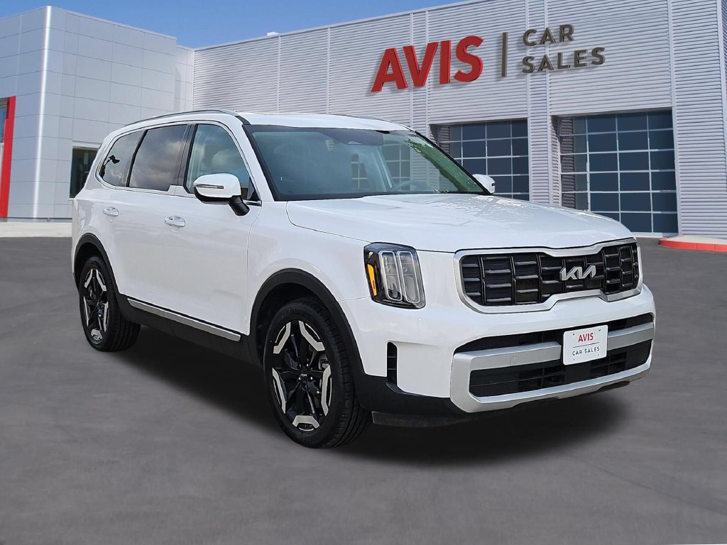 Used 2025 Kia Telluride S AWD/4WD image 3