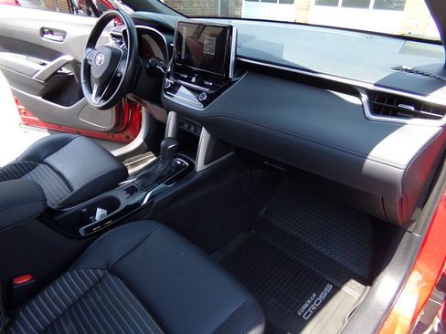 Used 2023 Toyota Corolla Cross AWD Hybrid w/ Convenience Package image 26