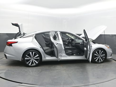 Used 2020 Nissan Altima 2.0 Platinum image 44