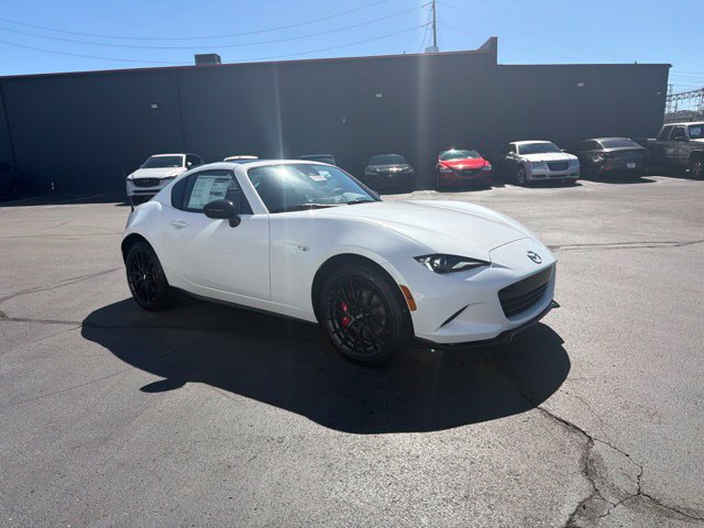 New 2026 MAZDA MX-5 Miata RF Club w/ Weather Package RWD image 2