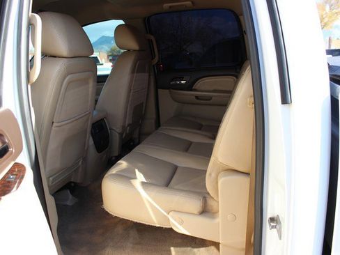 Used 2013 GMC Sierra 2500 Denali w/ Suspension Package, Off-Road image 7