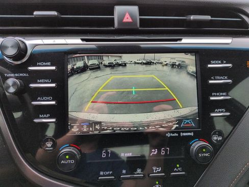 Used 2019 Toyota Camry XLE FWD image 20
