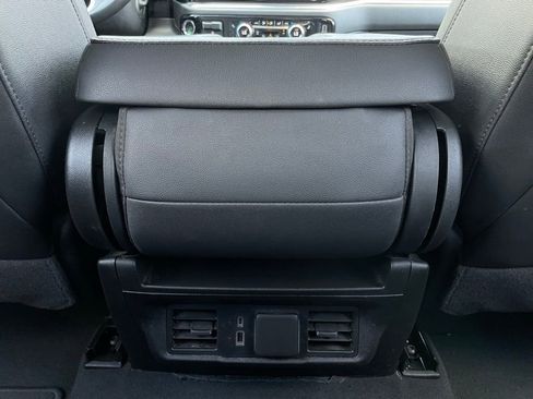 Used 2025 GMC Sierra 1500 SLT image 28