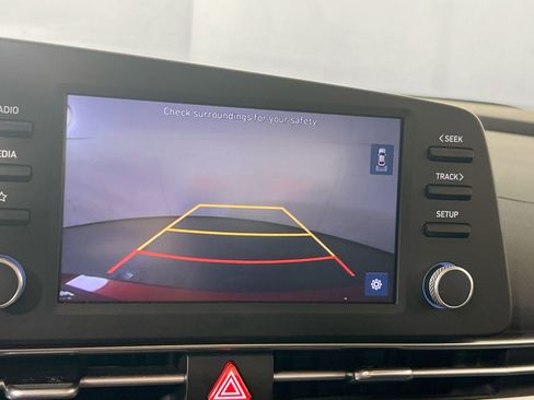 Used 2023 Hyundai Elantra SEL image 13