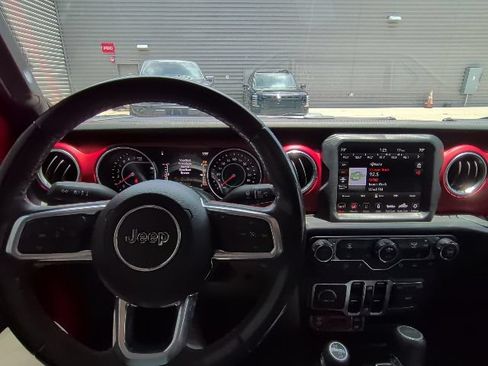 Used 2020 Jeep Gladiator Rubicon AWD/4WD image 19