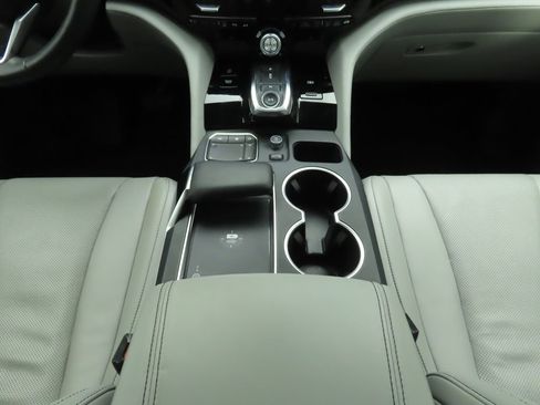 Used 2022 Acura MDX Technology image 16