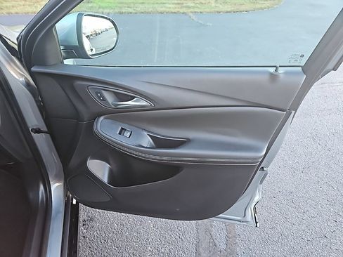 Used 2024 Buick Encore GX Sport Touring image 31