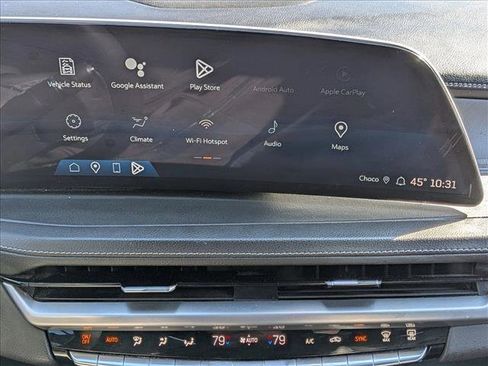 Used 2024 Cadillac XT4 Premium Luxury image 13