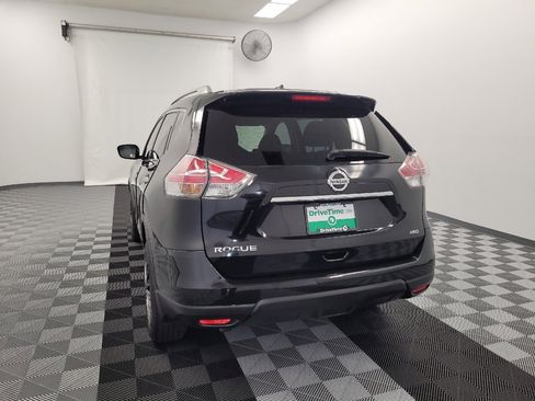 Used 2016 Nissan Rogue S w/ Appearance Package AWD/4WD image 6