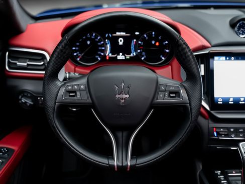 Used 2022 Maserati Ghibli Modena image 45