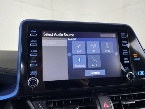 Used 2019 Toyota C-HR XLE FWD image 14
