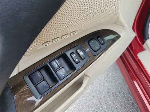 Used 2010 Lexus IS 250C image 13