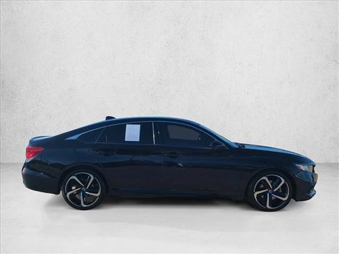 Used 2021 Honda Accord Sport image 4