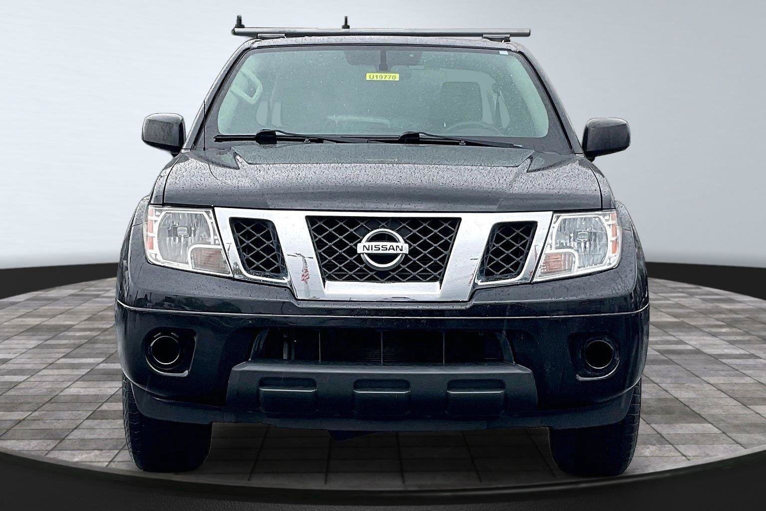 Used 2021 Nissan Frontier S RWD image 2
