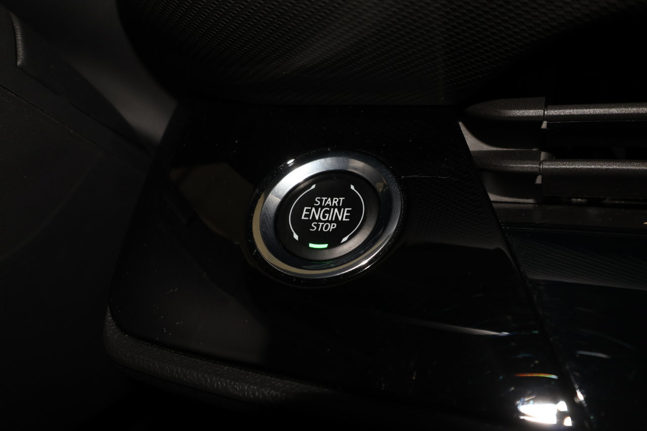 Certified 2025 Buick Envision Preferred AWD/4WD image 16