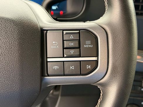 Used 2025 Ford F250 Lariat AWD/4WD image 27