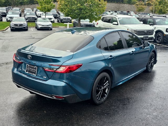 Used 2025 Toyota Camry SE FWD image 8