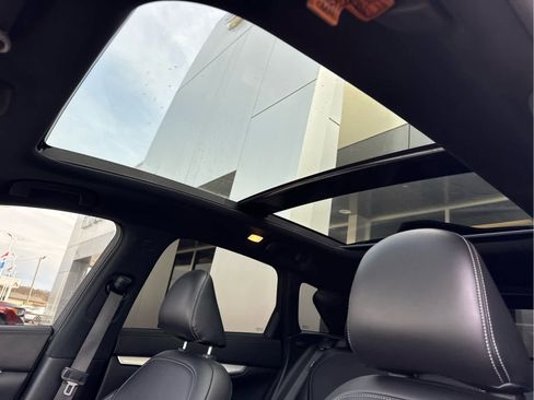 Used 2021 INFINITI QX50 Luxe w/ Appearance Package image 10