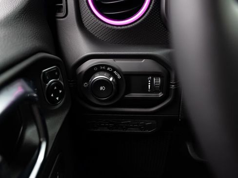 Used 2026 Jeep Wrangler Unlimited Rubicon w/ Safety Group AWD/4WD image 11