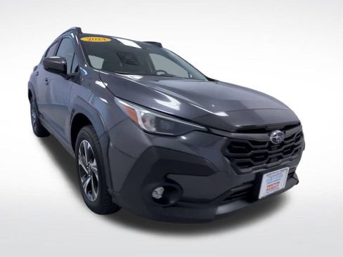 Used 2024 Subaru Crosstrek 2.0i Premium AWD/4WD image 2