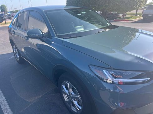 Used 2024 Honda HR-V LX image 3