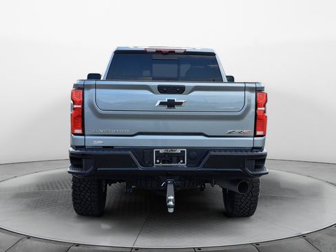 Used 2026 Chevrolet Silverado 2500 ZR2 AWD/4WD image 6