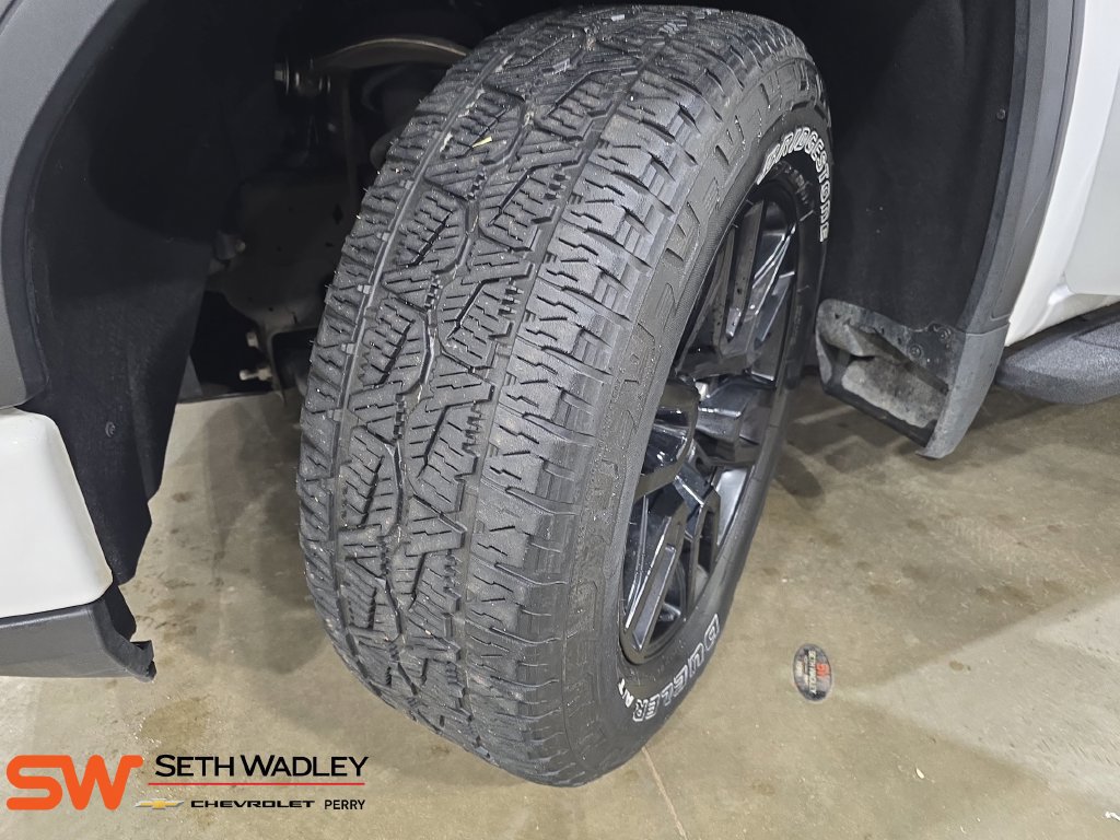 Used 2024 GMC Sierra 1500 Pro w/ Graphite Edition AWD/4WD image 32