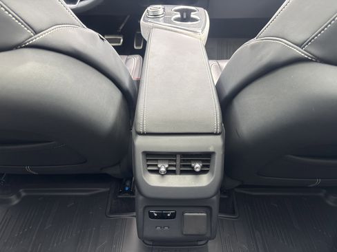 Used 2025 Cadillac Optiq Sport 2 w/ LPO, Floor Liner Package AWD/4WD image 32
