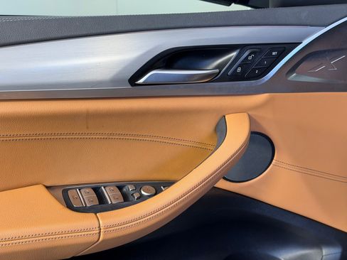 Used 2020 BMW X4 xDrive30i w/ M Sport Package 2 image 25