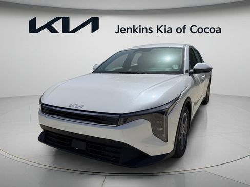 New 2026 Kia K4 FWD image 11